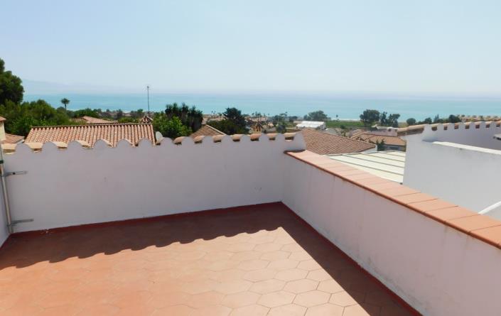 Image No.8-2 Bed Villa for sale