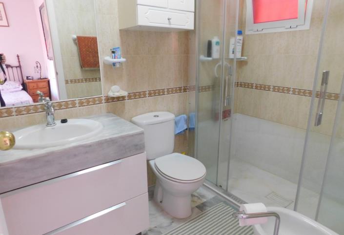 Image No.11-2 Bed Apartment for sale