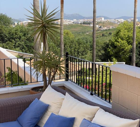 Image No.3-4 Bed Townhouse for sale