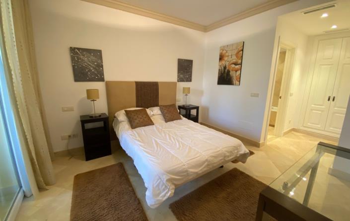 Image No.18-4 Bed Apartment for sale