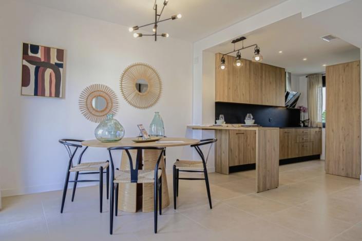 Image No.2-Maison de ville de 3 chambres à vendre à Estepona