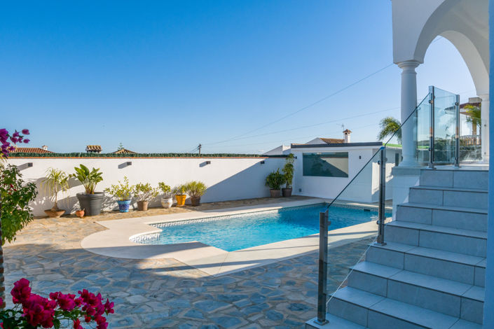 Image No.4-4 Bed Villa for sale