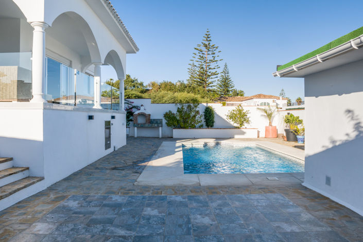 Image No.5-4 Bed Villa for sale