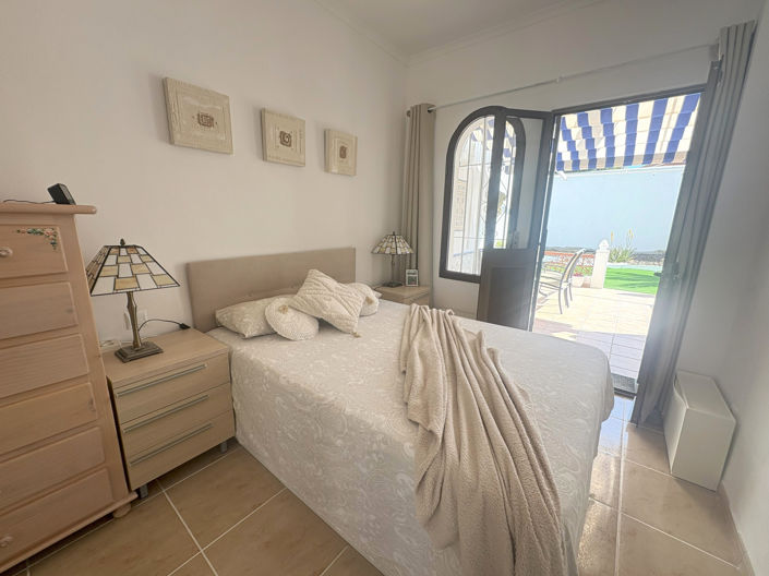 Image No.8-1 Bed Property for sale