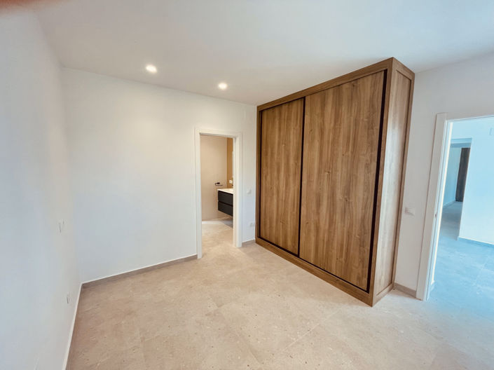 Image No.11-4 Bed Villa for sale