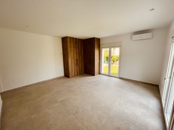 Image No.15-4 Bed Villa for sale