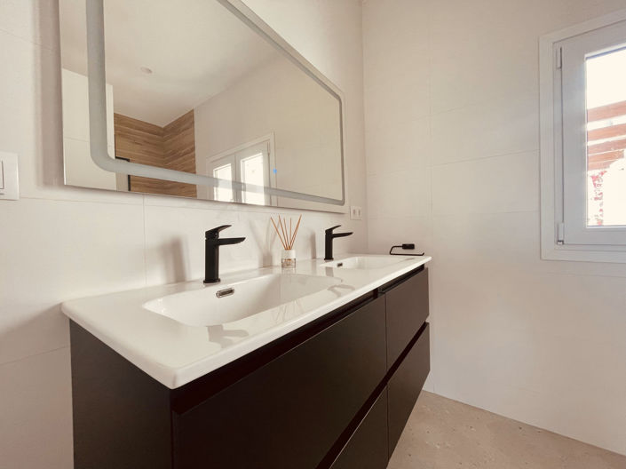 Image No.20-4 Bed Villa for sale