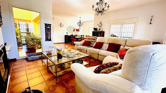 Image No.12-3 Bed Villa for sale