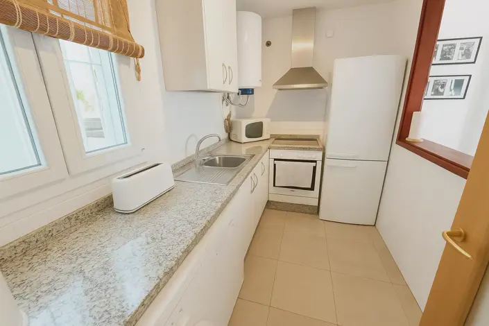 Image No.4-1 Bed Property for sale