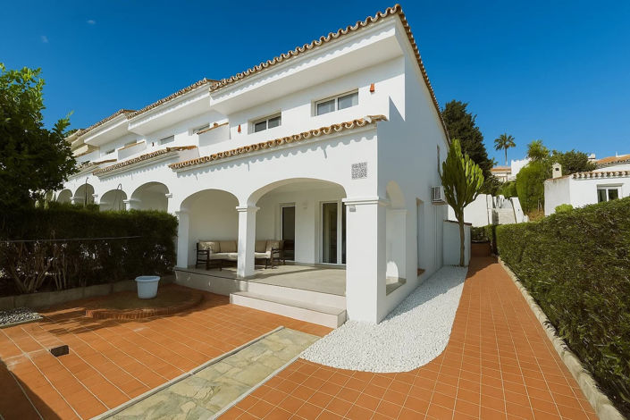 Image No.1-3 Bed House for sale