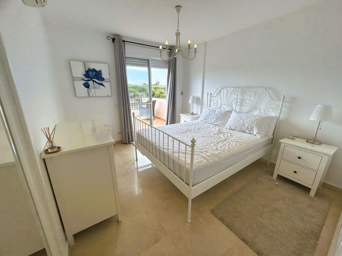 Image No.6-3 Bed Property for sale