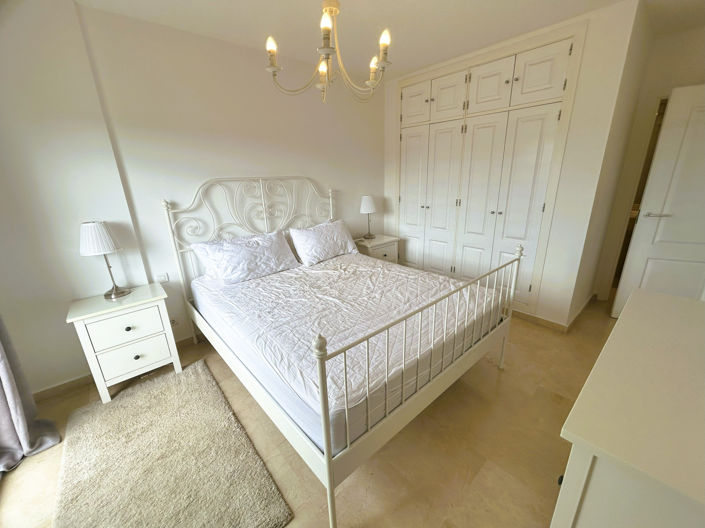 Image No.7-3 Bed Property for sale