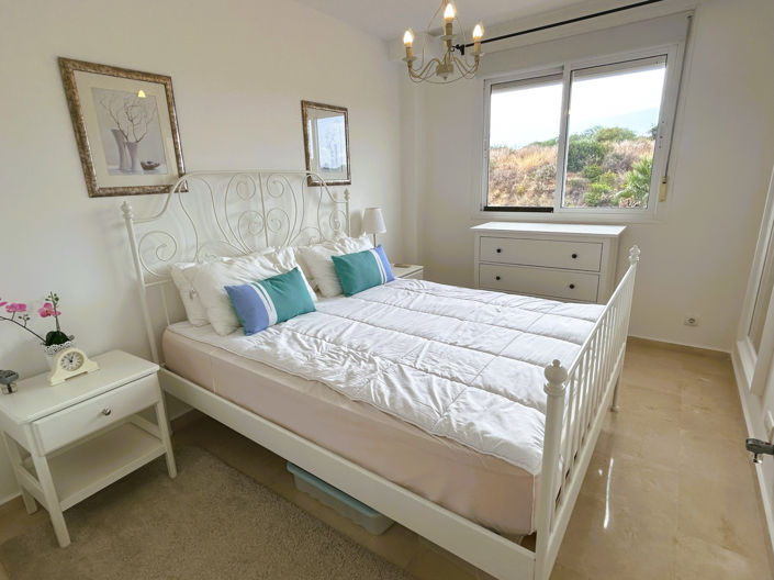 Image No.8-3 Bed Property for sale