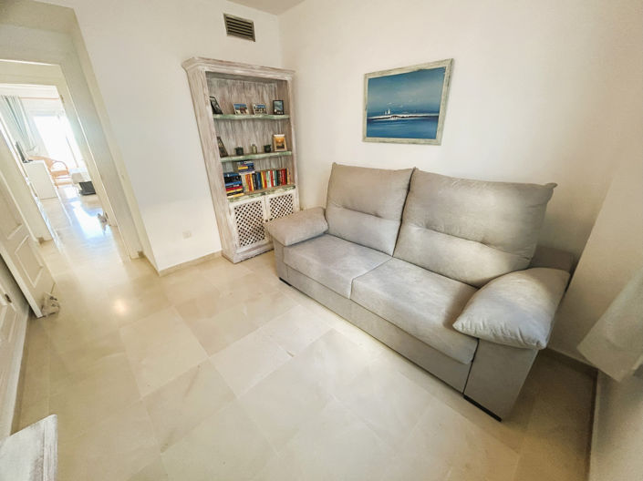 Image No.12-2 Bed Property for sale