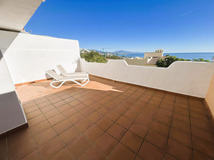 Image No.2-2 Bed Property for sale