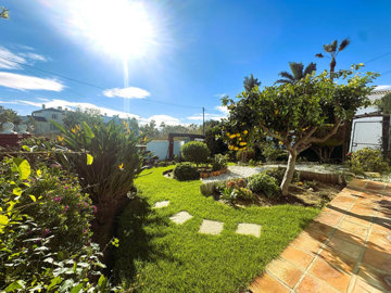 b98le8d7m9k3degpefzhs0lif8u4xzvzhwxtmggyekxx9