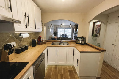 b98le8d7m9k3degpefzhs0lif8u4xzvzhwxtmggyekxx9