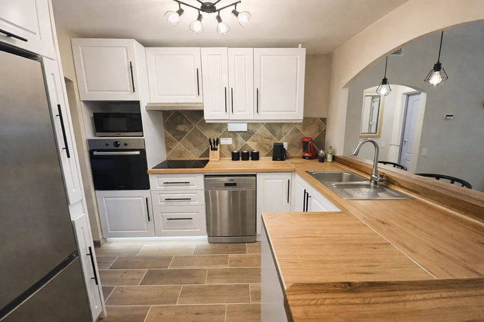 Image No.3-2 Bed Property for sale