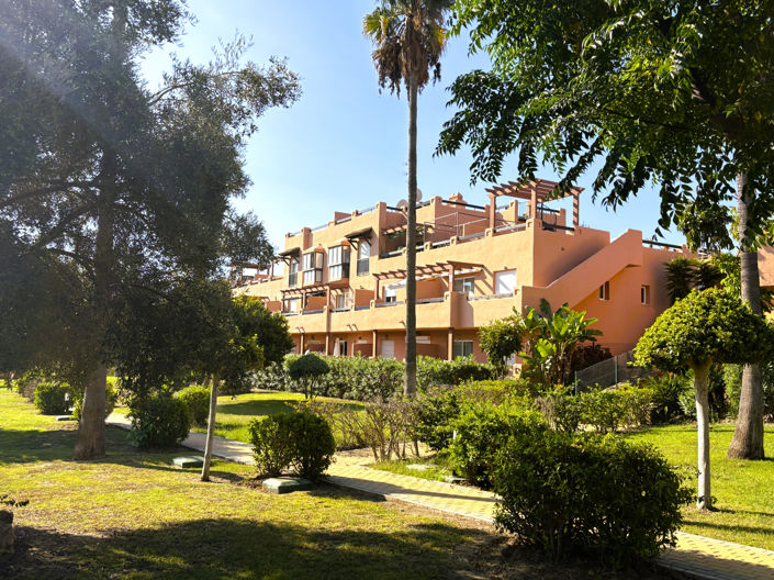 Image No.17-2 Bed Property for sale