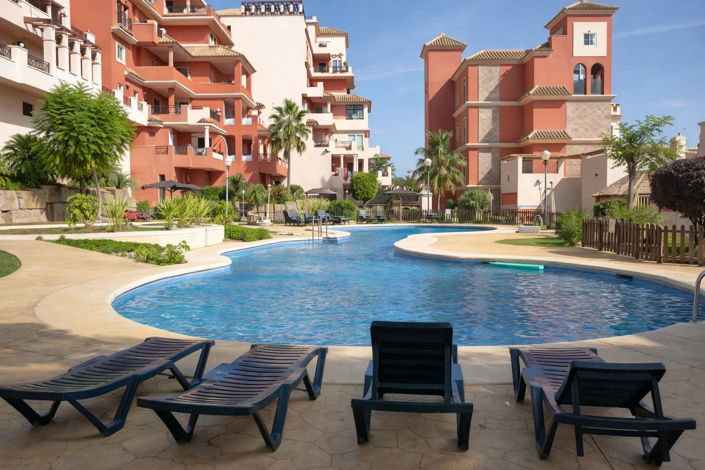 Image No.14-3 Bed Property for sale