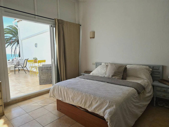 Image No.10-1 Bed Apartment for sale