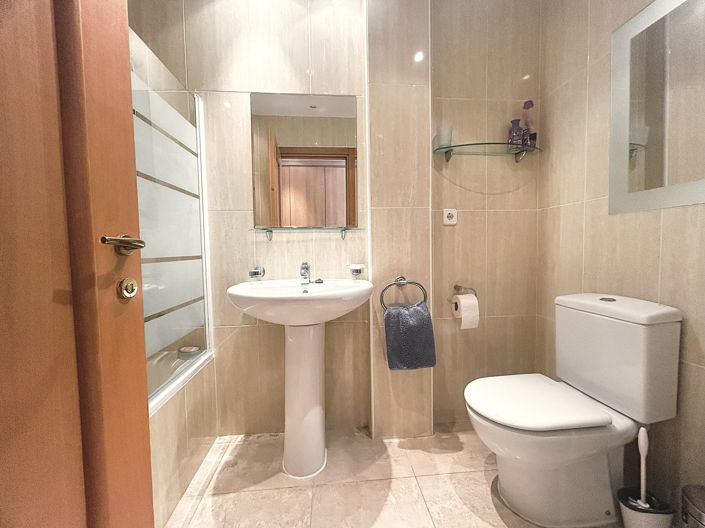 Image No.11-2 Bed Property for sale