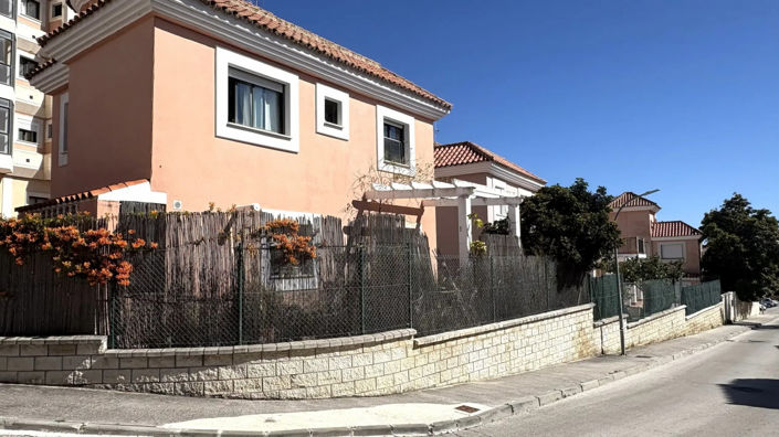Image No.9-3 Bed Villa for sale