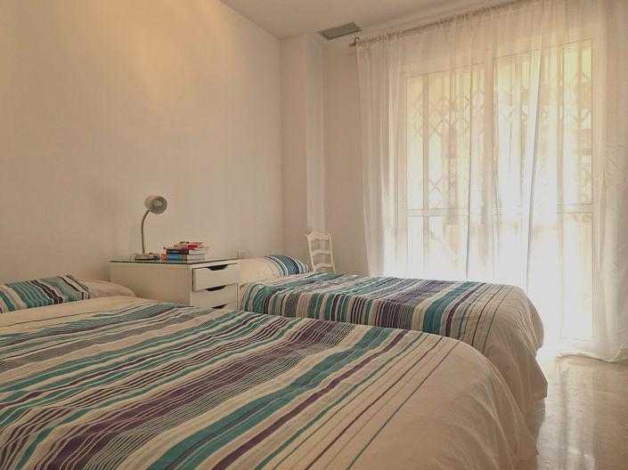 Image No.8-2 Bed Property for sale