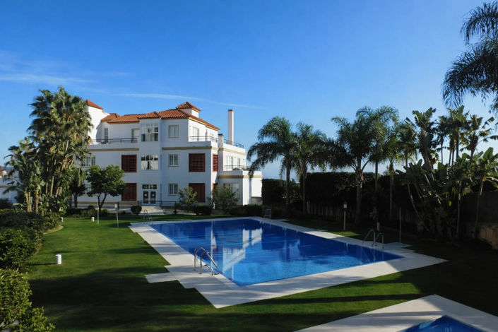 Image No.17-3 Bed Property for sale