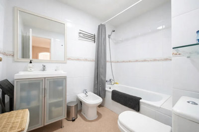 b98le8d7m9k3degpefzhs0lif8u4xzvzhwxtmggyekxx9