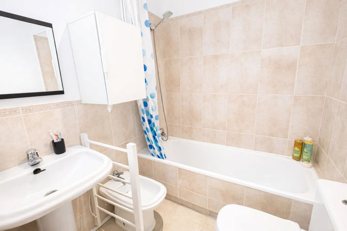 Image No.16-3 Bed Townhouse for sale