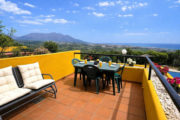 Image No.4-3 Bed Townhouse for sale