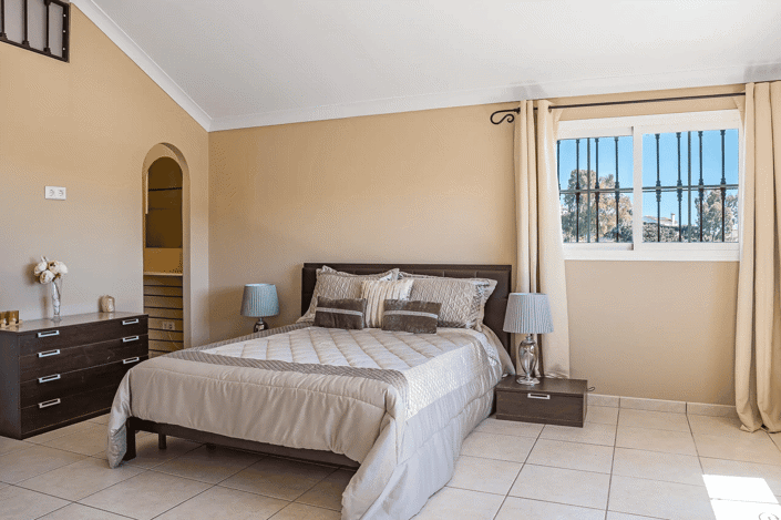 Image No.28-4 Bed Villa for sale