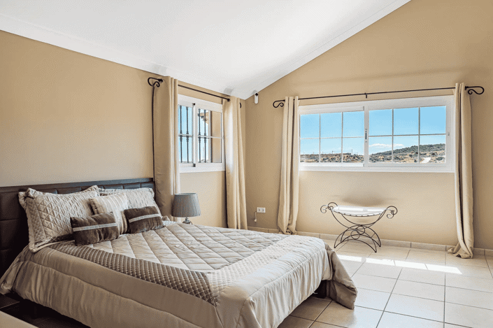 Image No.30-4 Bed Villa for sale