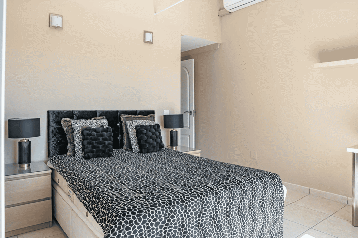 Image No.38-4 Bed Villa for sale