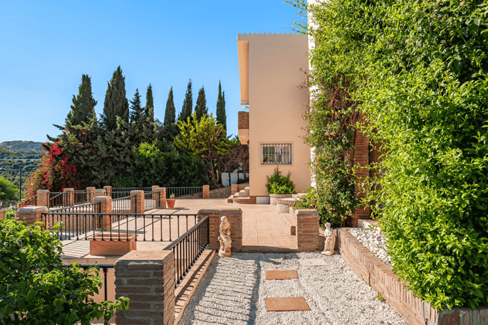 Image No.9-4 Bed Villa for sale