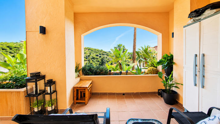Image No.16-2 Bed Property for sale