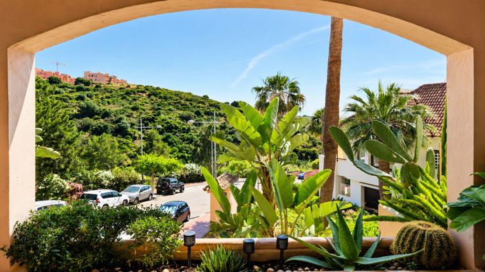 Image No.17-2 Bed Property for sale
