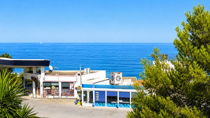 Image No.20-3 Bed Apartment for sale