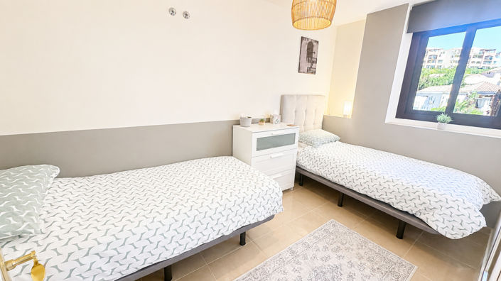 Image No.18-3 Bed Apartment for sale