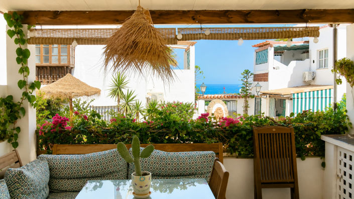Image No.2-2 Bed Property for sale