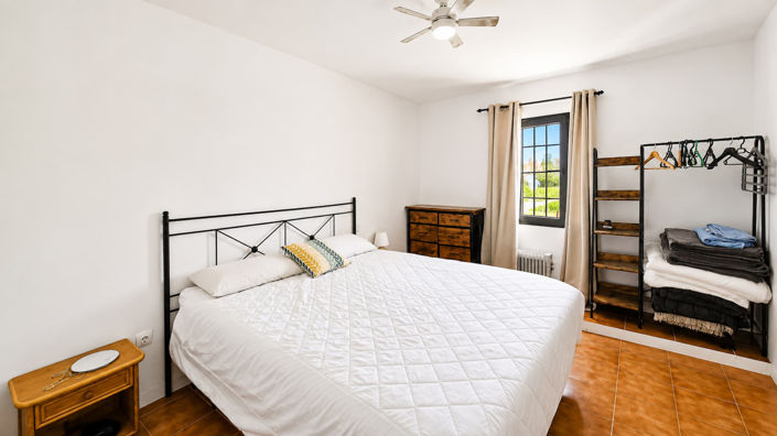 Image No.11-3 Bed Townhouse for sale