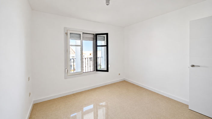 Image No.12-1 Bed Apartment for sale