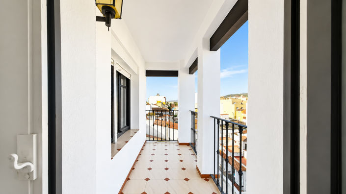 Image No.9-1 Bed Apartment for sale