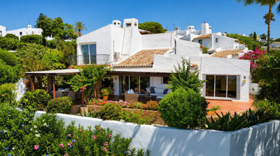 1 - Casares, House