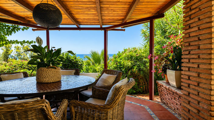 Image No.11-3 Bed House for sale
