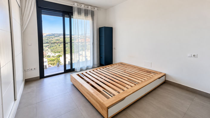 Image No.10-2 Bed Apartment for sale