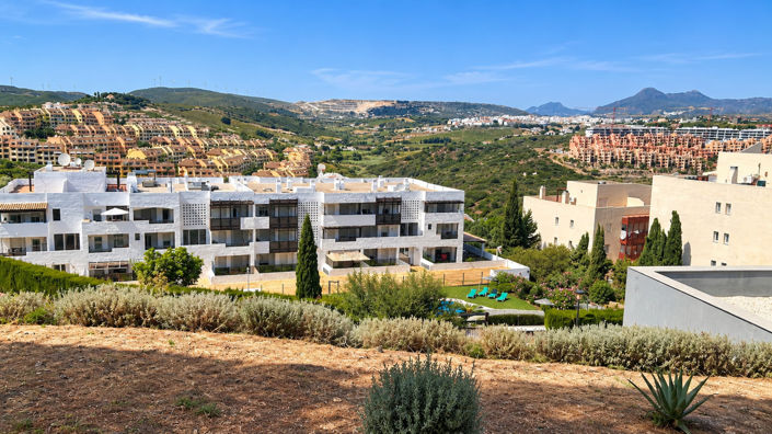 Image No.20-2 Bed Apartment for sale