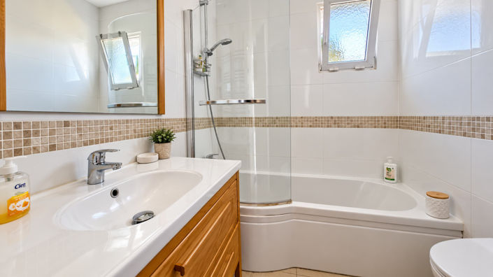 Image No.25-3 Bed House for sale