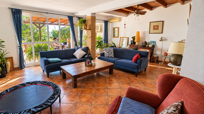 Image No.6-2 Bed Townhouse for sale
